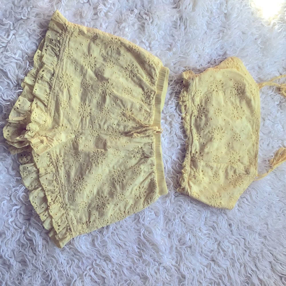 Pastel Yellow Summer Set